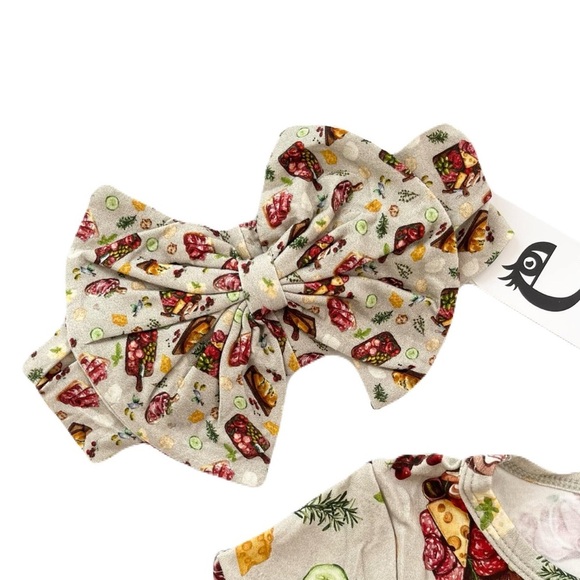 🔥 HOST PICK 🔥 Little Eyes Kids Char-CUTE-erie Bamboo Bow Headband - Picture 1 of 1